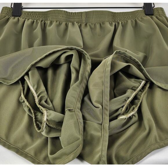 SOFFE WOMEN'S GREEN SPORT SHORTS - SIZE LARGE - 100% NYLON - Picture 3 of 8